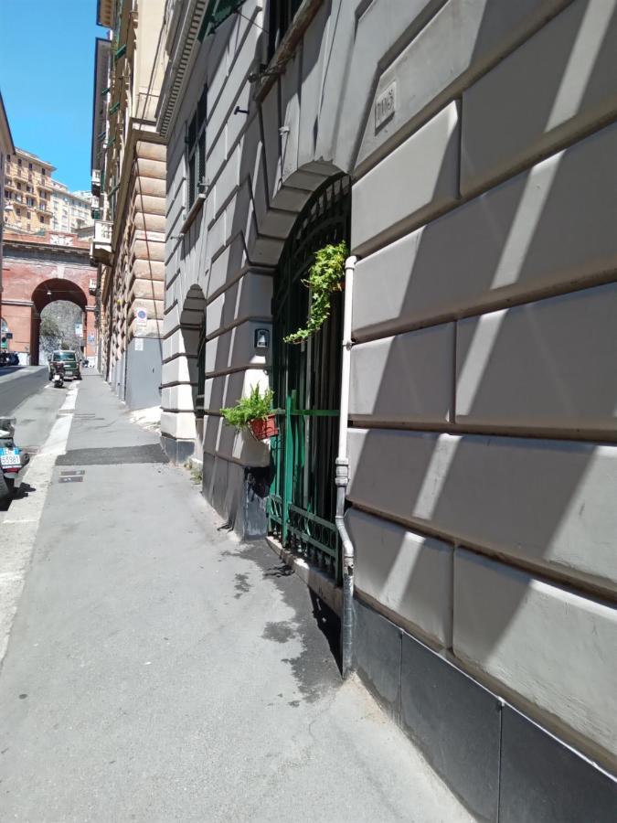 Loft Di Charme In Centro Genovaアパートメント エクステリア 写真