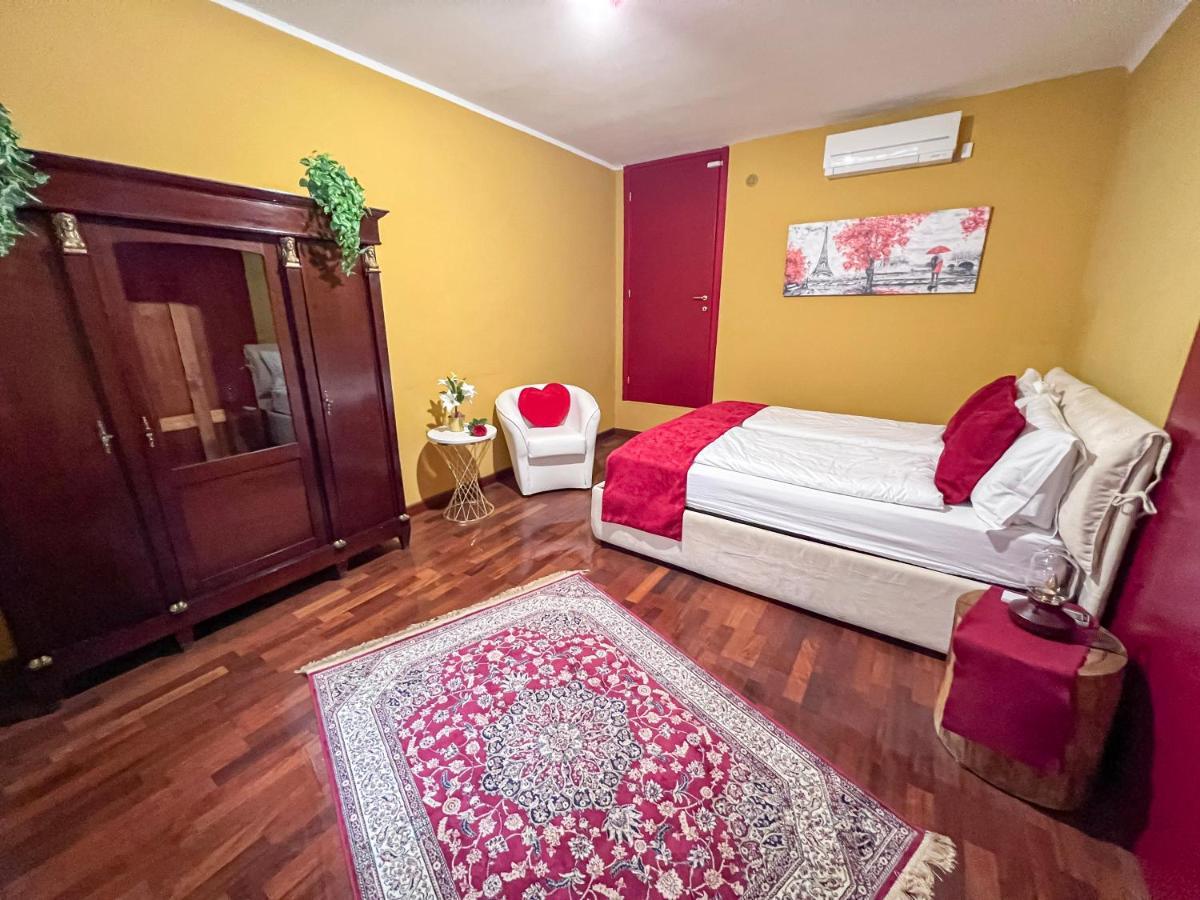 Loft Di Charme In Centro Genovaアパートメント エクステリア 写真